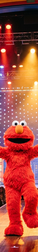 Elmos Got The Moves