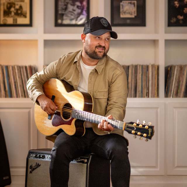 Aaron Goodvin: Country and Folk artist