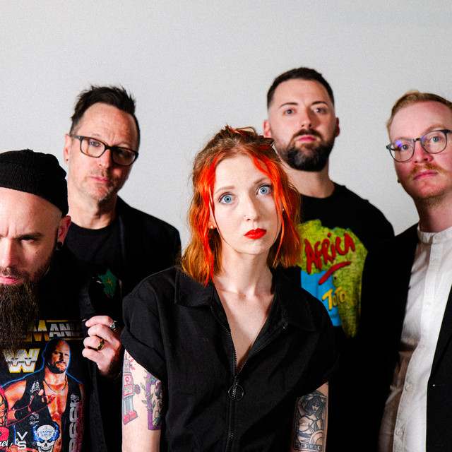 Belle and The Vertigo Waves: Alternative artist