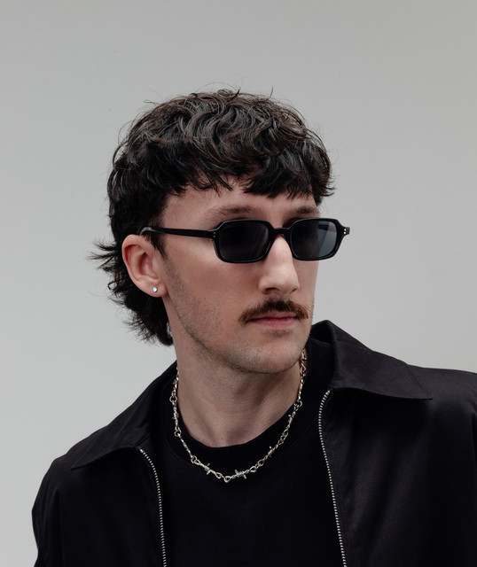 bradeazy: Dance/Electronica artist