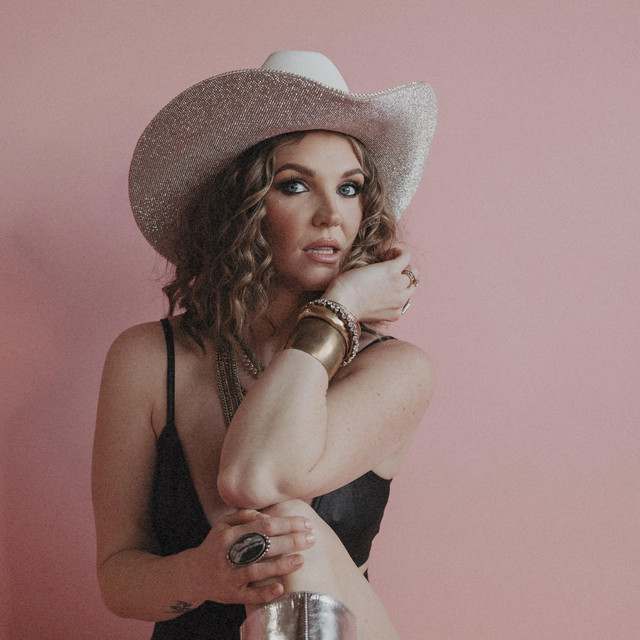 Britnee Kellogg: Country and Folk artist