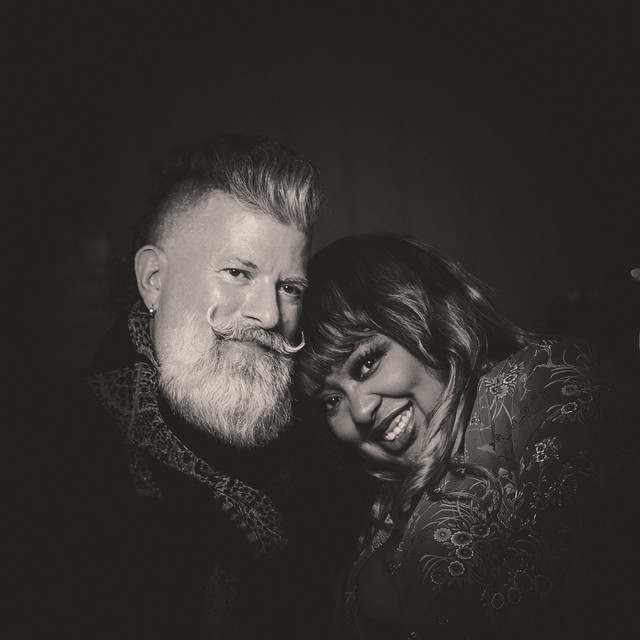 Chambers DesLauriers: Blues and Jazz artist