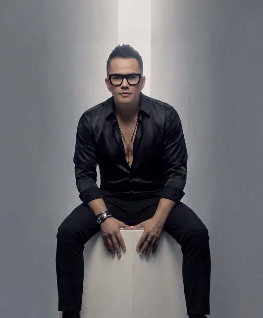 Charlie Zaa: Latin Music artist