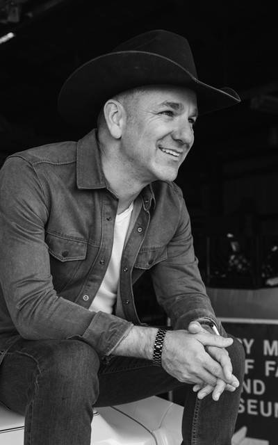 Craig Campbell