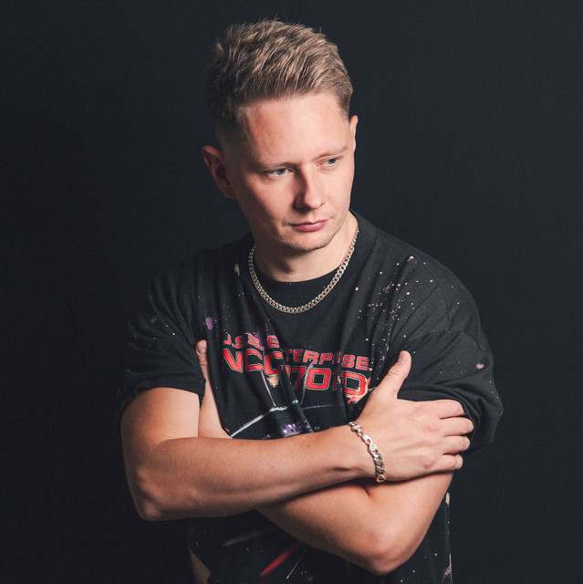 Craig Connelly: Dance/Electronica artist
