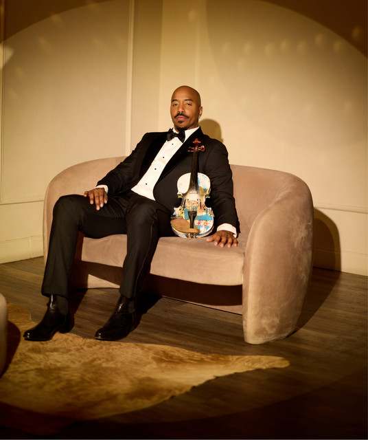 Damien Escobar: Classical artist