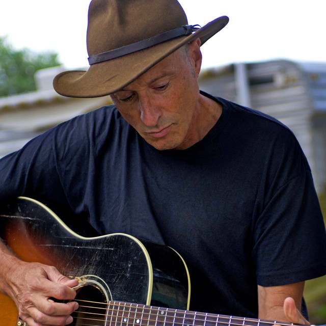 Dan Bern: Country and Folk artist