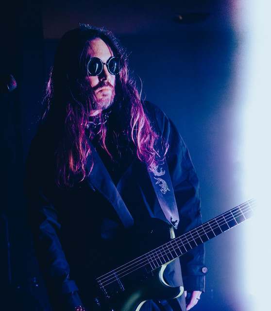 Dead on a Sunday: Alternative artist