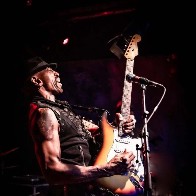 Dennis Jones: Blues and Jazz artist