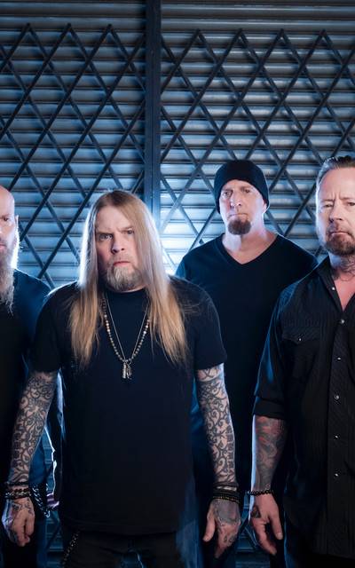 Drowning Pool and Saliva