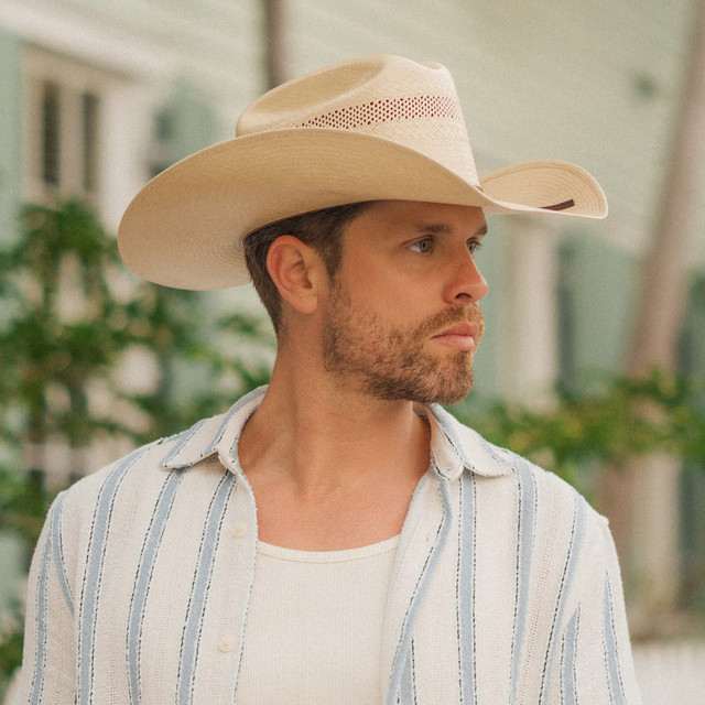 Dustin Lynch at Casino Rama on Sep 18, 2026