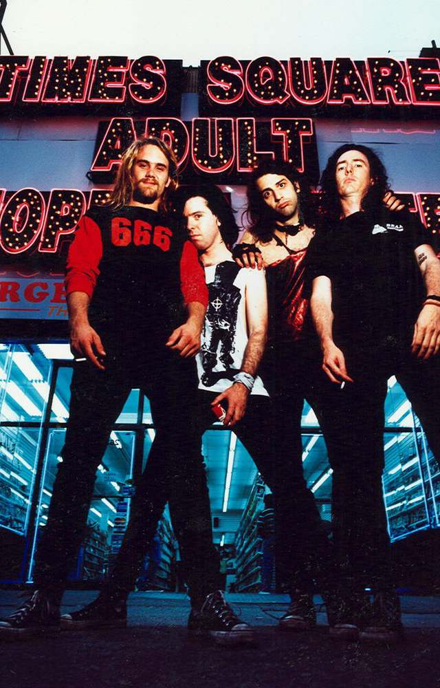 Dwarves: Rock artist