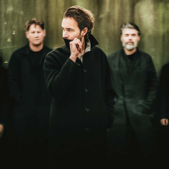 Editors: Alternative artist