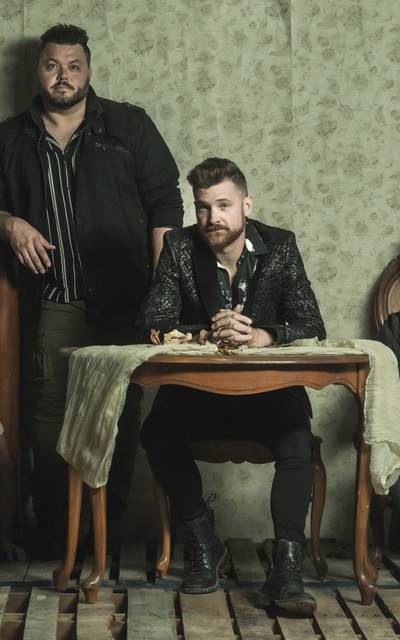 Hinder