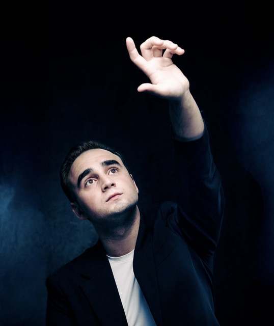 Illia Ovcharenko: Classical artist