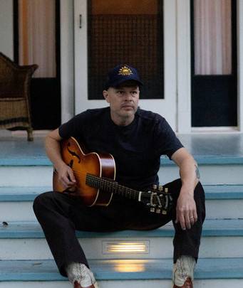 Jason Boland and The Stragglers