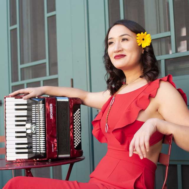 Jessica Fichot: Country and Folk artist