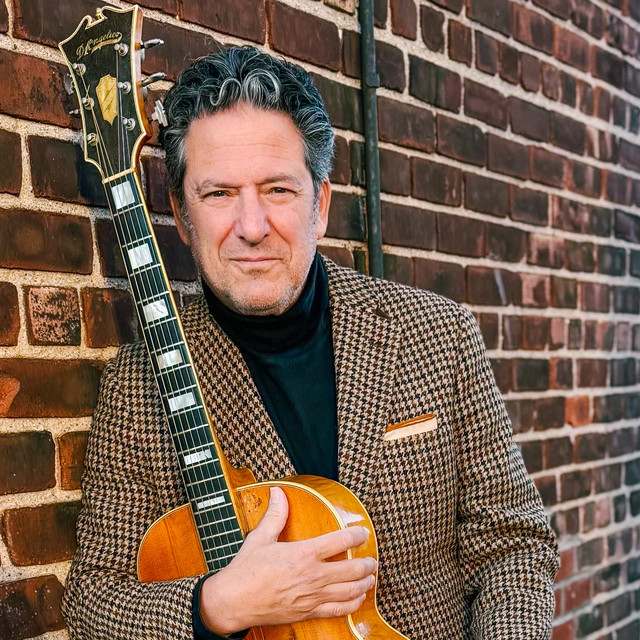 John Pizzarelli: Blues and Jazz artist