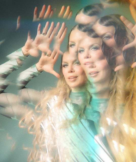 Kristin Diable: Country and Folk artist