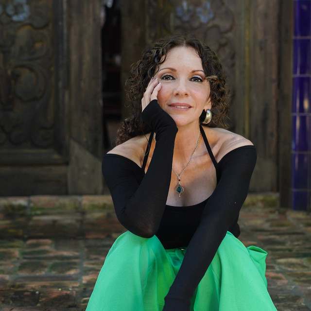 Lisa Morales: Rock artist