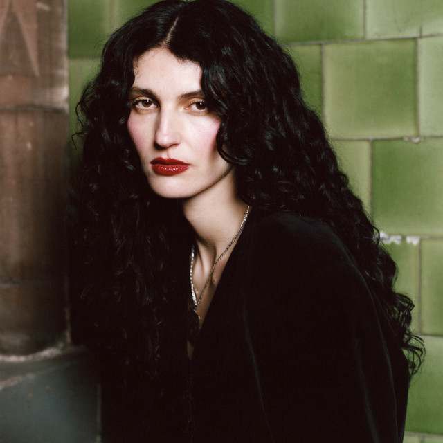 Lucia and the Best Boys: Rock artist