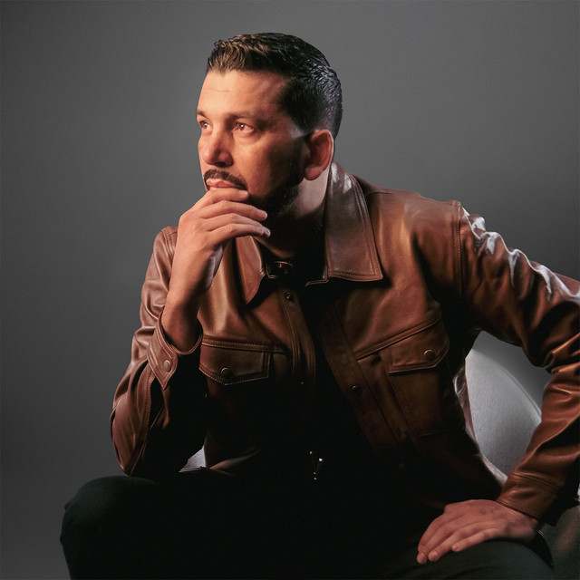 Luis Angel - El Flaco: Latin Music artist