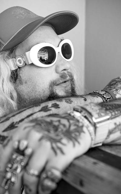 Mihali (21+ Event)