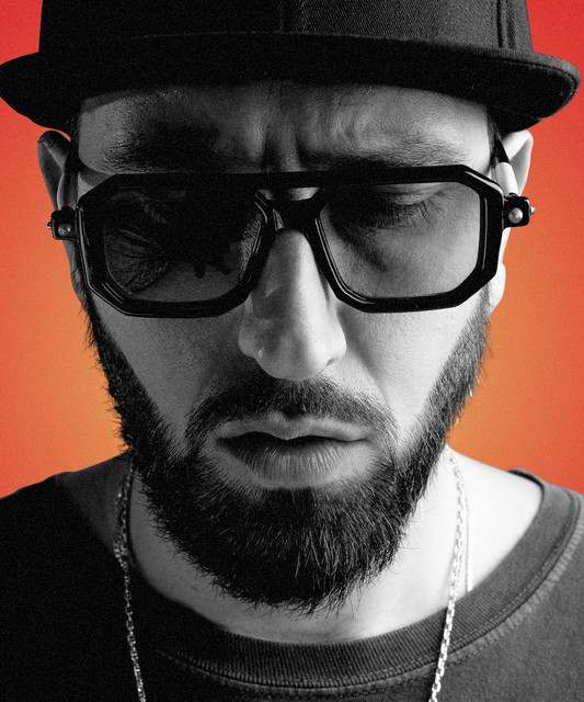 Rafa Barrios: Latin Music artist
