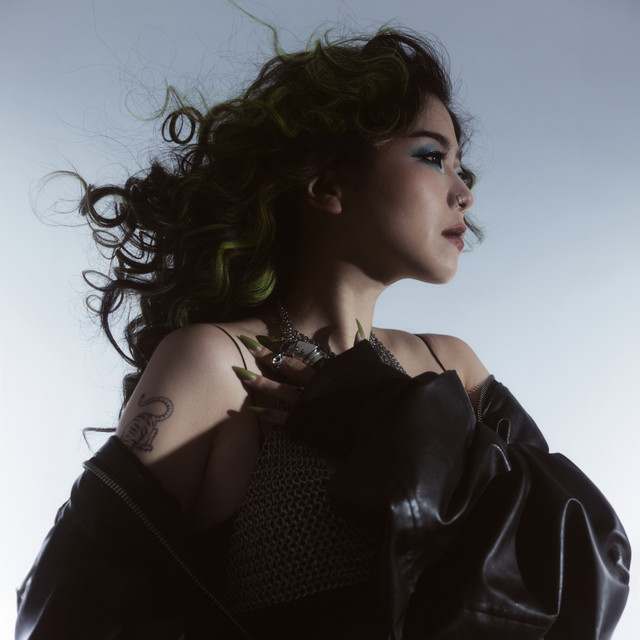 RayRay: Dance/Electronica artist