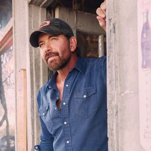 Rodney Atkins at Robins Theatre on Oct 1, 2026