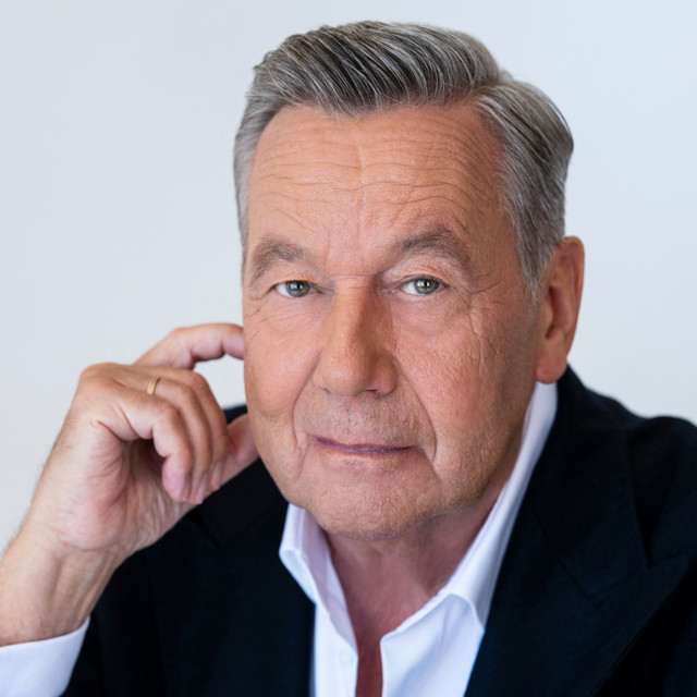 Roland Kaiser at Rudolf Weber Arena on Apr 7, 2027