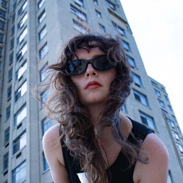 Stef Chura: Alternative artist