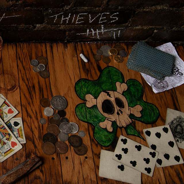Stone Clover: Rock artist