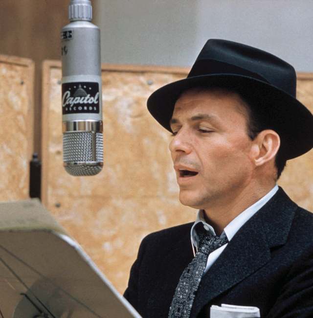 The Jazz Room: A Frank Sinatra and Louis Armstrong Tribute: Classical artist