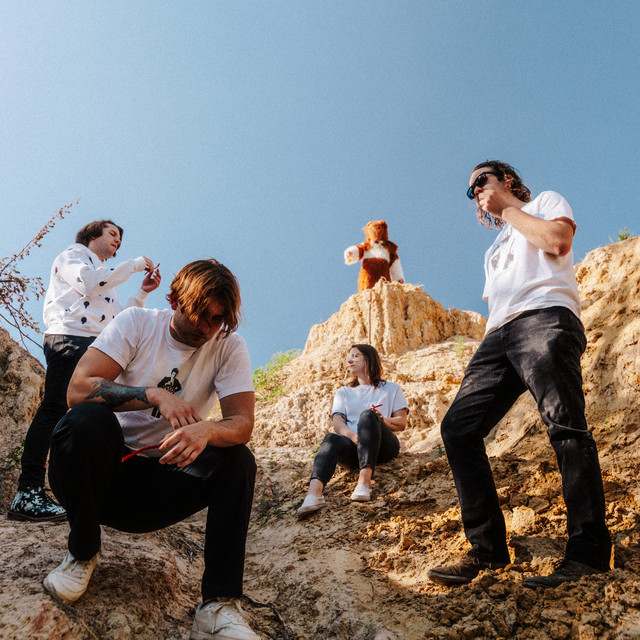 The Zooeys: Rock artist