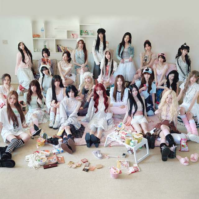 TripleS: K-pop artist