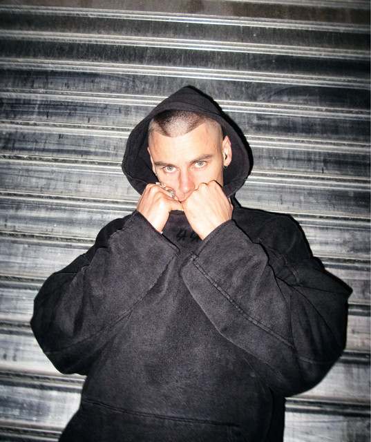 Ueberrest: Dance/Electronica artist