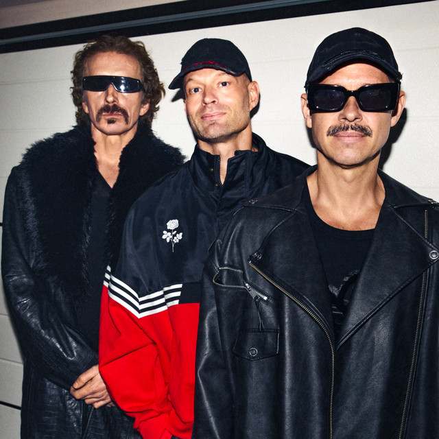 WhoMadeWho: Pop artist