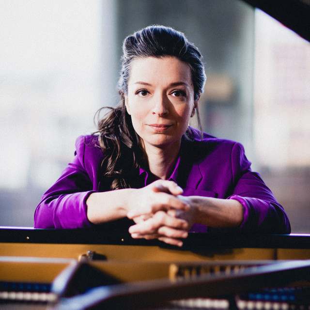 Yulianna Avdeeva: Classical artist